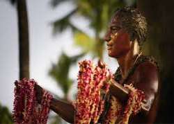 In the year 1990, a 9-foot bronze statue of Duke Kahanamoku was installed at the beach by Gordon Fisher.